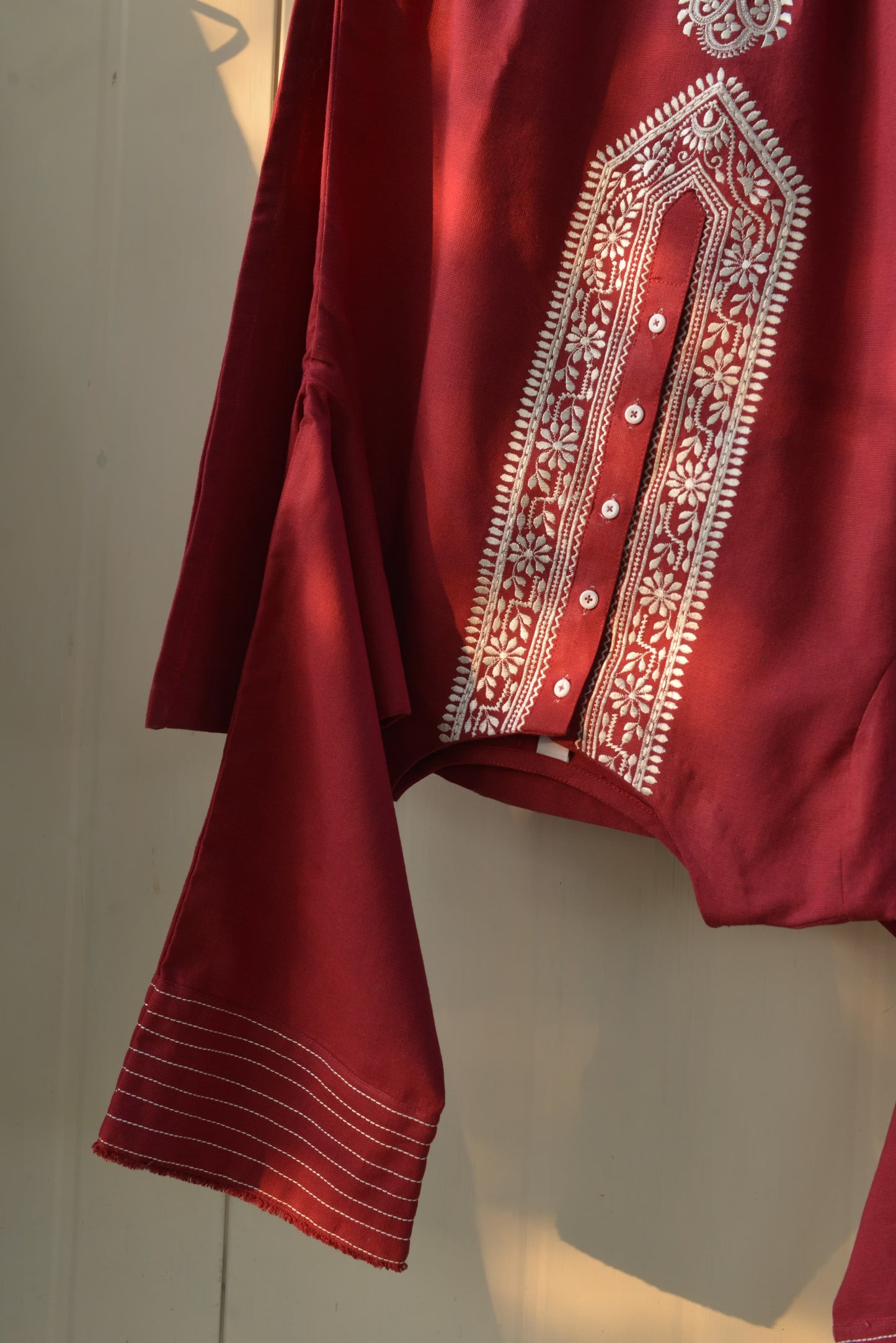 MAROON EMBROIDERED KURTA