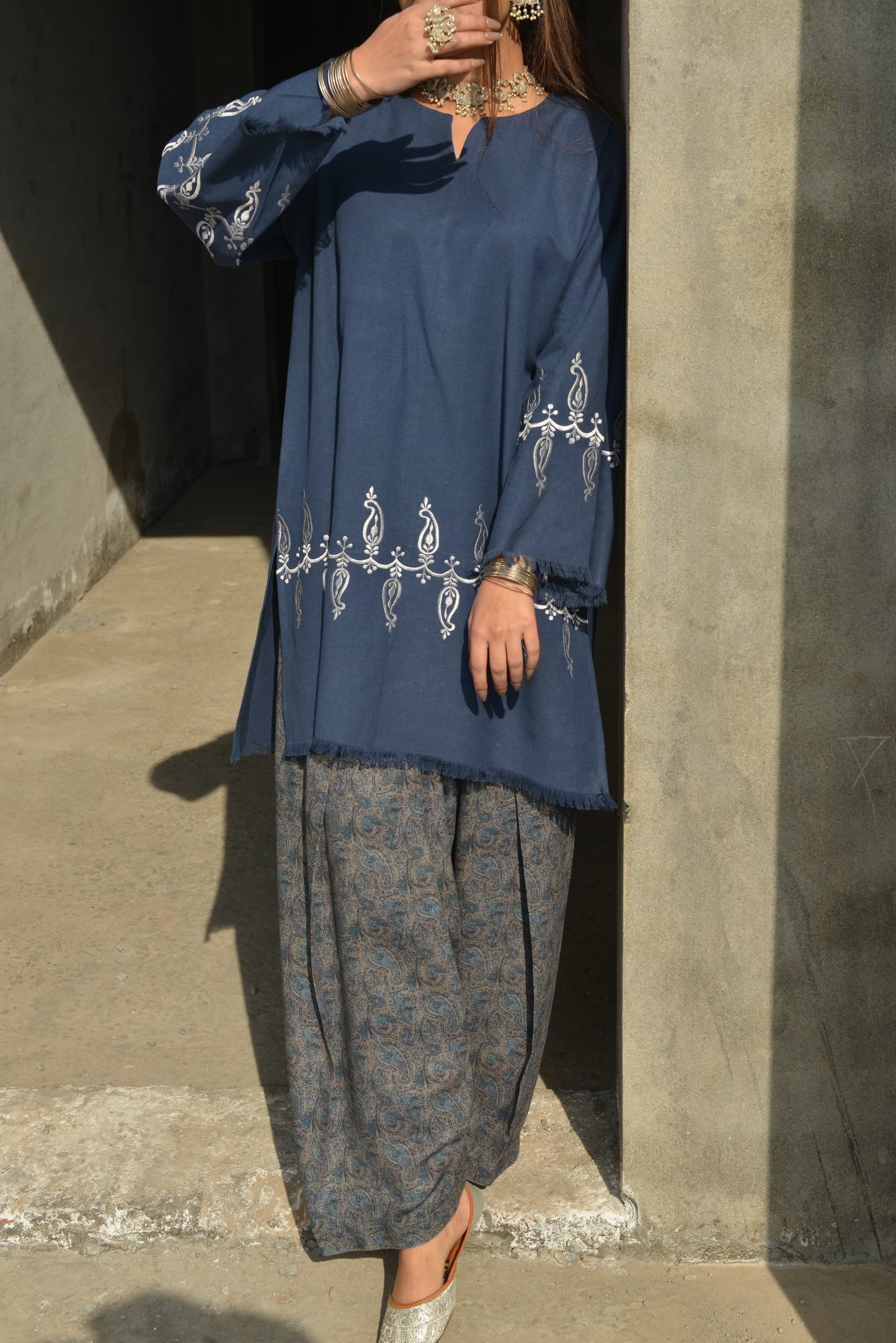CHANDI KURTI