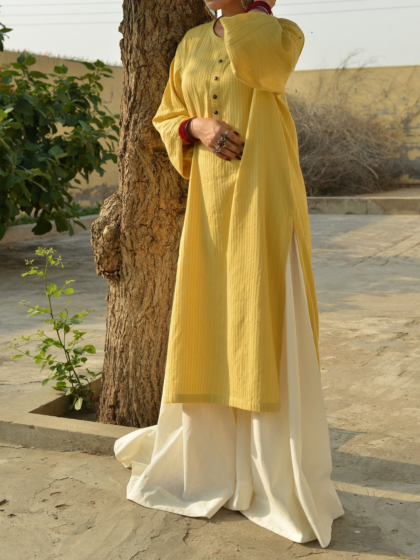 SUNLIT KURTA