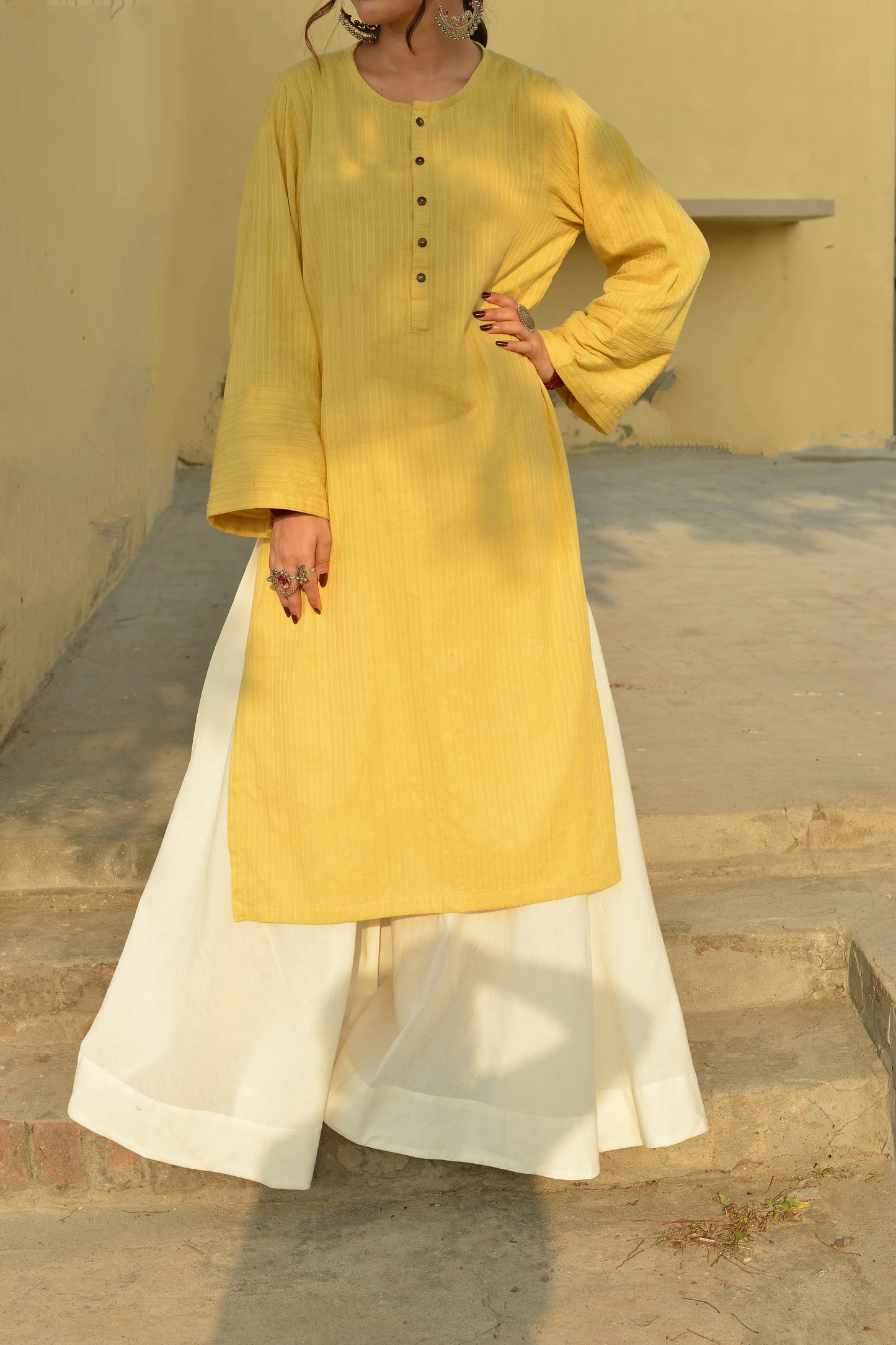 SUNLIT KURTA
