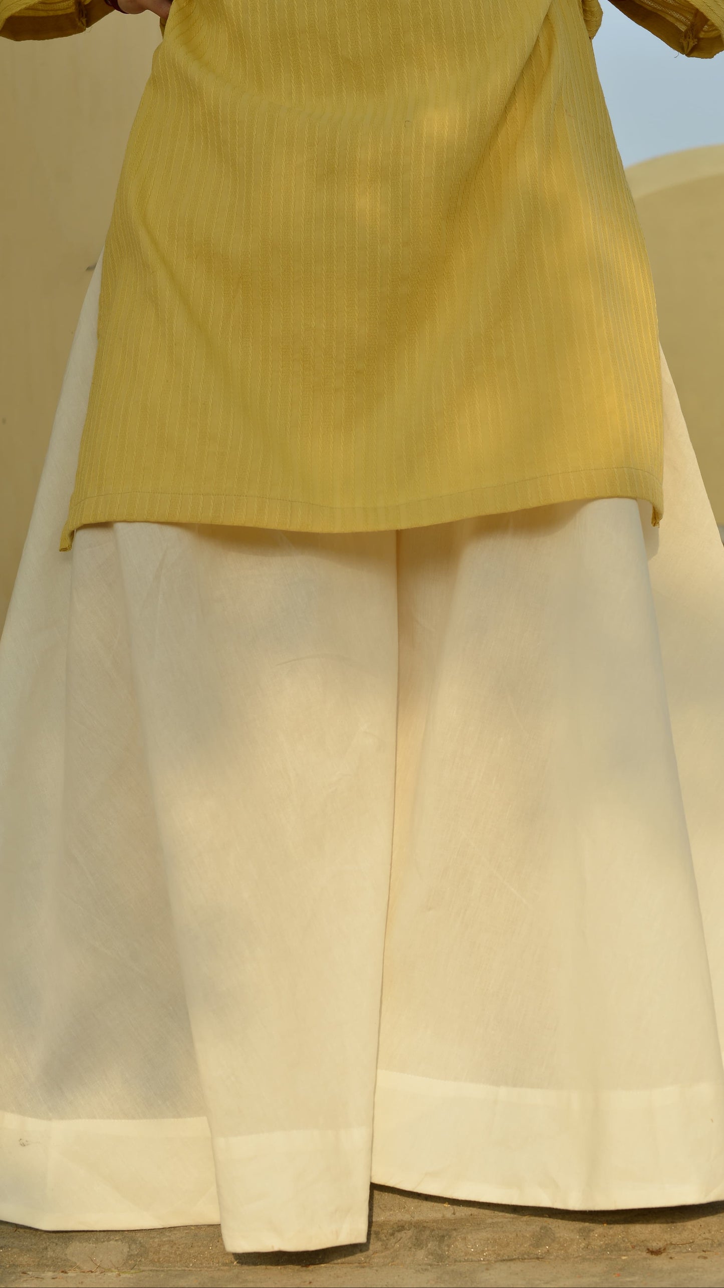 FLARED GARARA PANTS