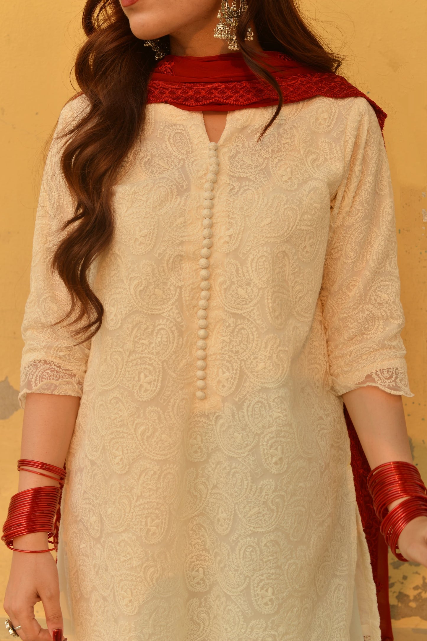 SURKH SET