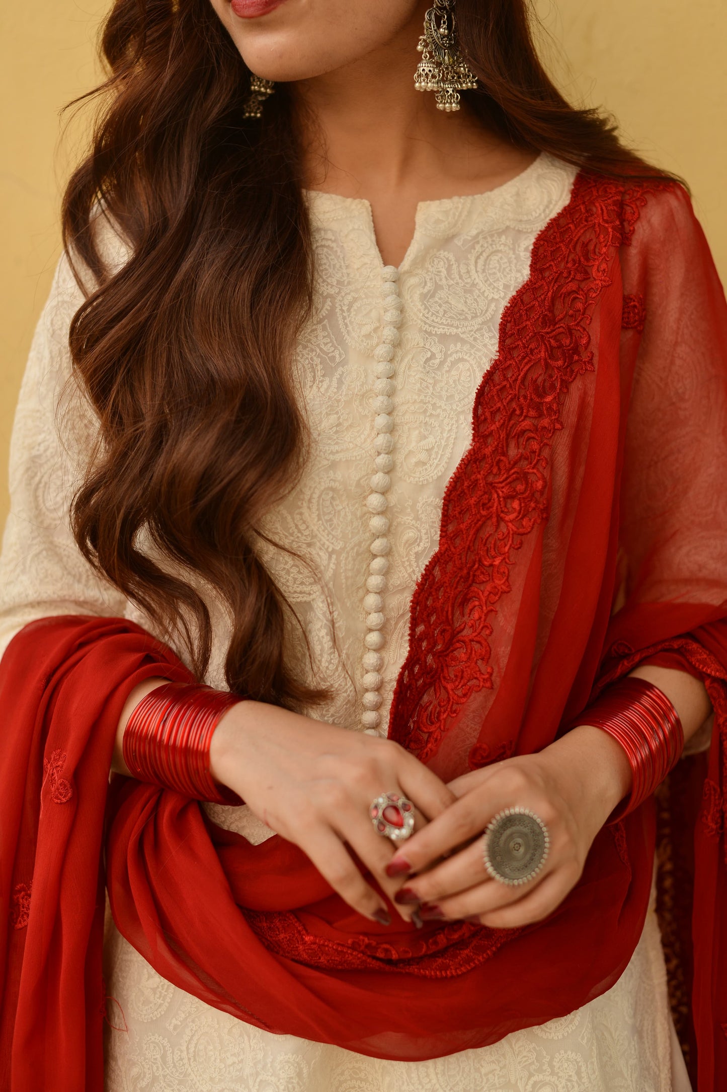 SURKH SET