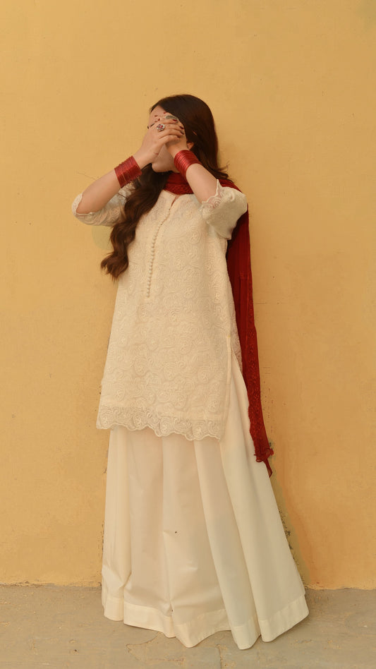 SURKH SET