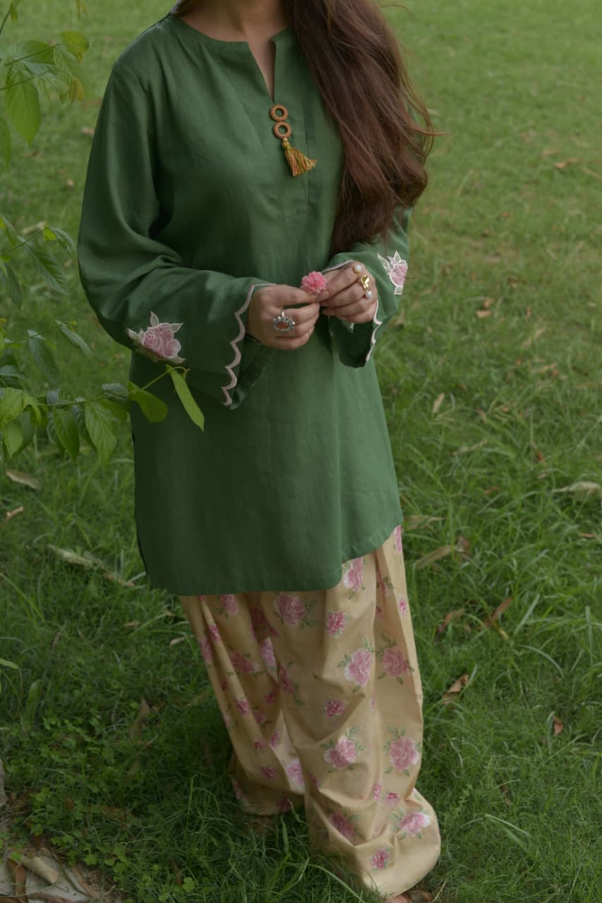 EMERALD-EMBOIDERED 2PC SET
