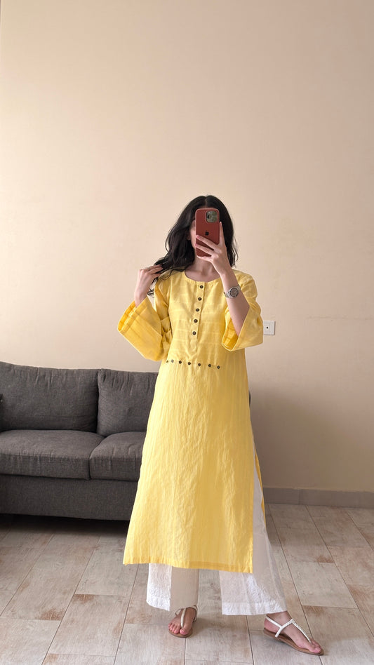 BUTTER YELLOW