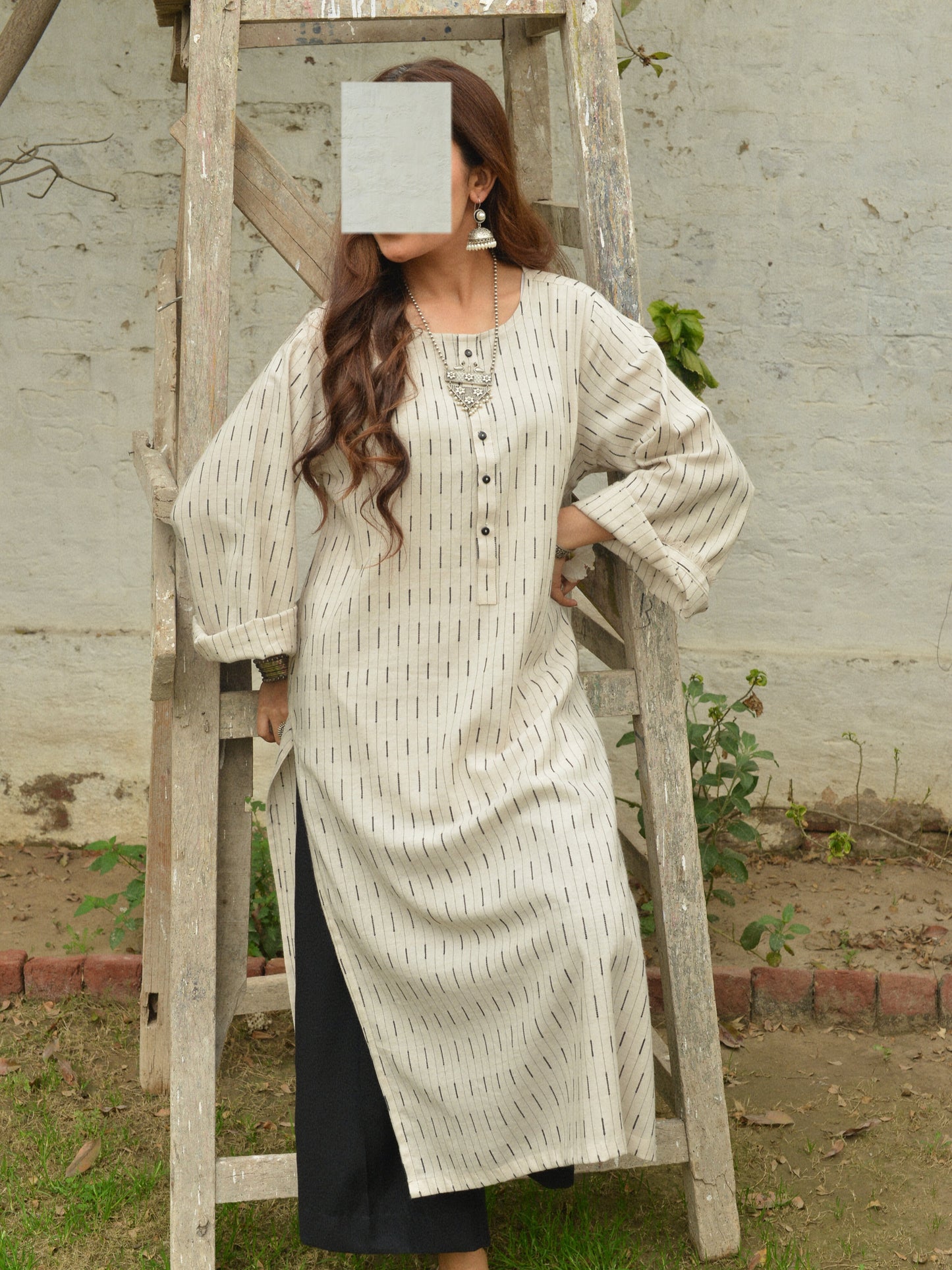 IVORY STRIPES
