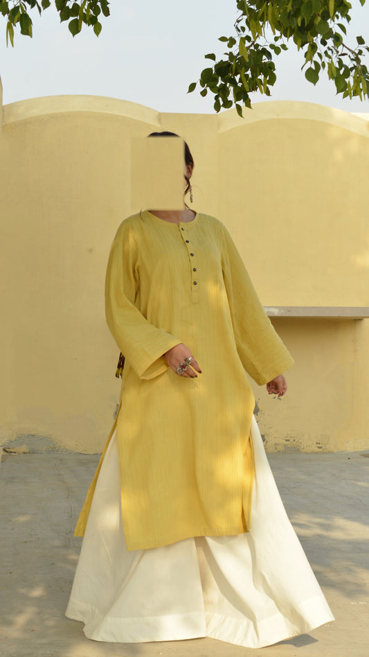 SUNLIT KURTA